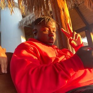 Meet your Posher, Malik